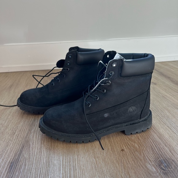 Timberland 6" Premium Waterproof Boots (Grade School) - Picture 2 of 8